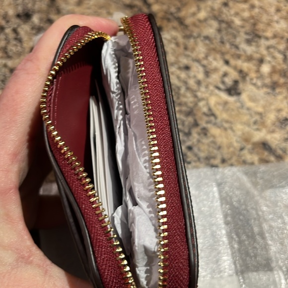 Coach Zip Card Case In Signature Canvas - Picture 7 of 7